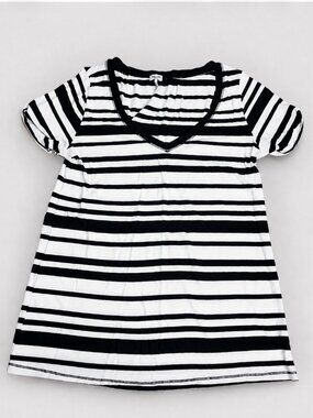 Vintage 2000's Splendid Women's Black & White Striped Shirt